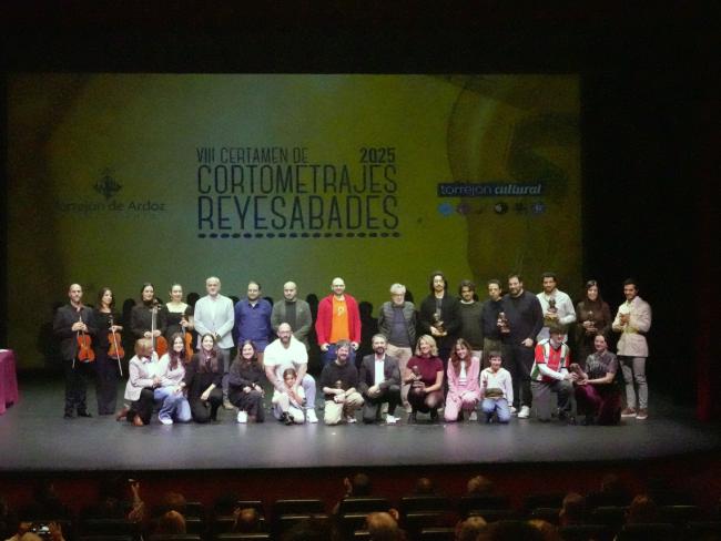 Los premiados con el alcalde, Alejandro Navarro, y el edil de Cultura, José Antonio Moreno