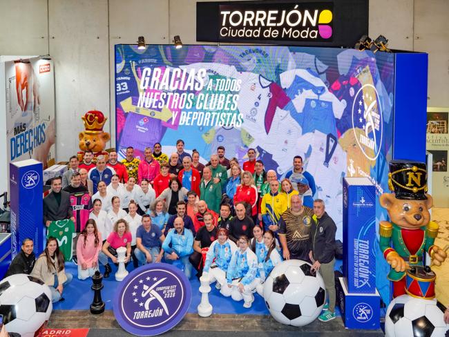 Los clubes locales estuvieron en el stand de Torrejón y conocieron todas las competiciones e instalaciones que se van a hacer durante este año 