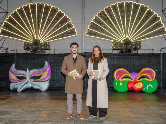 El alcalde, Alejandro Navarro Prieto, y la concejala de Igualdad y Festejos, María Eugenia Gil, han presentado el amplio y variado programa del Carnaval torrejonero