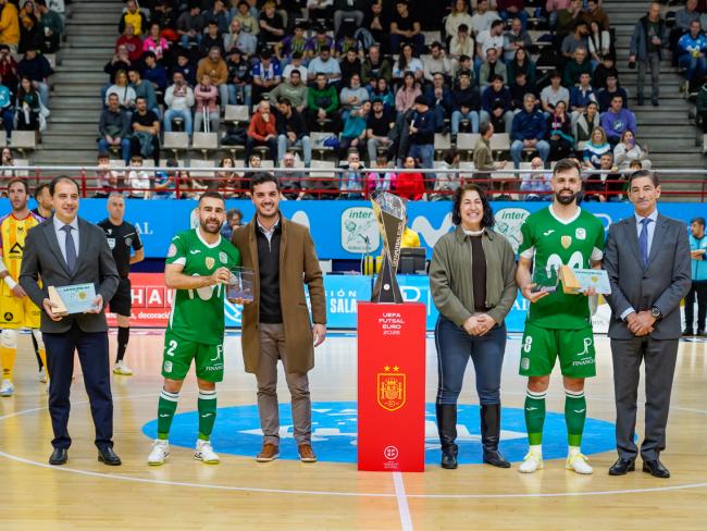 Reconocimiento a los jugadores de Movistar Inter FS campeones de Europa con la selección española