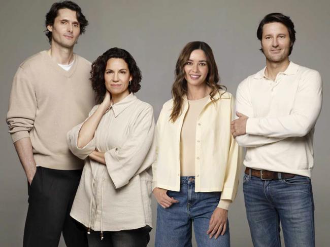  “Locuras Paralelas”, protagonizada por Dafne Fernández, Sergio Mur, Diana Palazón y Fernando Andina